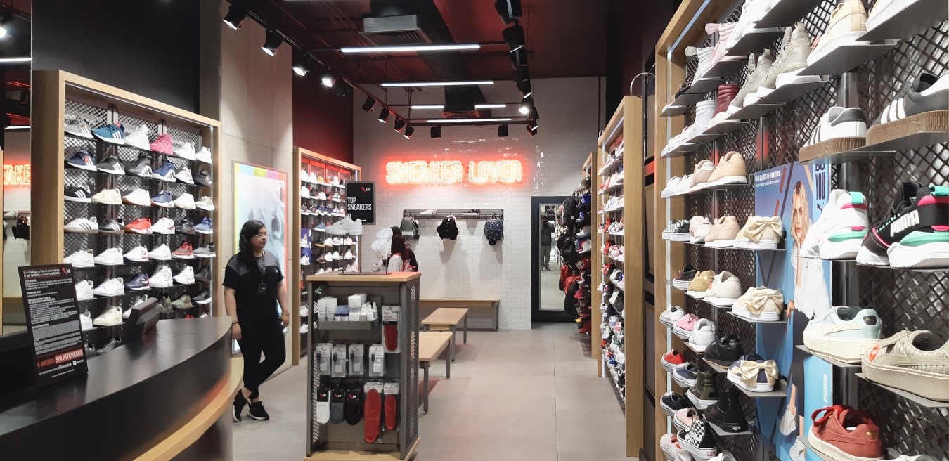 SneakerLover visita: TAF PERISUR – LOS DE LOS TENIS